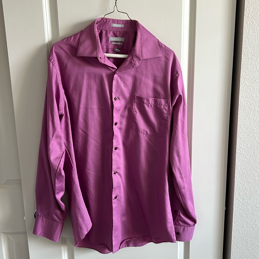 Van Huesen Men’s Pink Dress Shirt